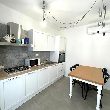 Libeccio Apartment, Rosa Dei Venti, Perla Marina Daire